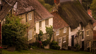 Calle inclinada en la localidad de Shadesbury, Inglaterra