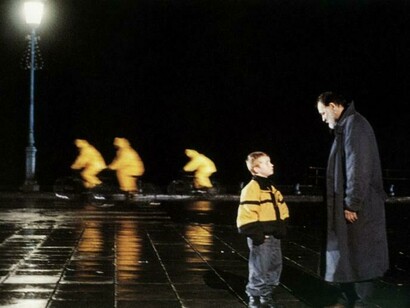 Escena de "La eternidad y un día", película de Theodoros Angelopoulos protagonizada por Bruno Ganz