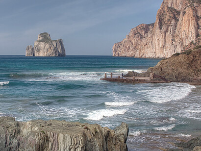 Non è possibile che il Governo nel 2020 non si accorga che il futuro della Sardegna è nel turismo 