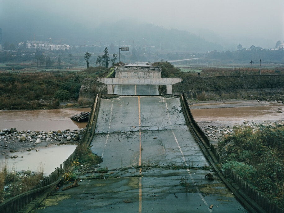 Ambroise Tézenas, I was here, Sichuan, Harthquake ruin's tour, China, 2009
