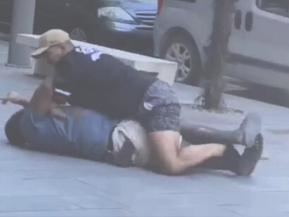 Civitanova Marche. Un frammento del video girato da un testimone oculare mostra l'aggressione mortale di Filippo Ferlazzo al venditore ambulante Alika Ogorchukwu