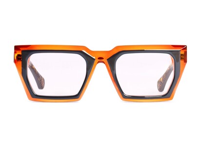 Customeyes supera i limiti della produzione tradizionale consentendo la realizzazione di micro-lotti, capsule collection e prodotti bespoke senza la necessità di grandi volumi produttivi