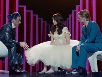 En la distopía creada por Suzanne Collins, los Juegos son un espectáculo televisado donde la violencia se convierte en entretenimiento para las masas