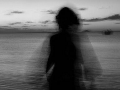 Ser vulnerável é próprio do bicho homem, e por mais que se tenha instalado um contrato de super-humanos competentes mais que competentes, essa característica está presente. Dessa forma reprimida e escondida ao máximo vira gatilho seja para qualquer um dos lados da relação