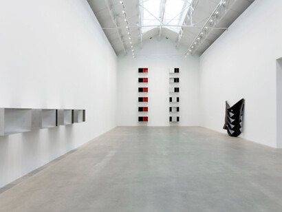 Monumental Minimal. Courtesy of Galerie Thaddaeus Ropac