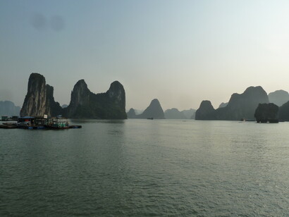 Ha Long Bay, panorama. Fotografia Tatiana Sato
