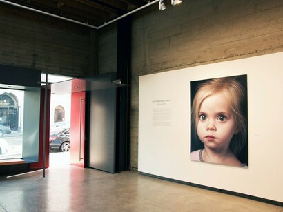 Red Harvest, Exhibition view. courtesy of Modernism Inc.