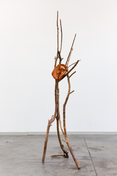 Giuseppe Penone, Terra su terra - Volto (Earth on Earth - Face), 2014, Bronze, terracotta, 88-3/16 x 29-1/2 x 19-5/8 in. 224 x 75 x 50 cm