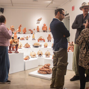 Celia Vázquez Yui, El consejo de las espíritus-madre de los animales, vista de exhibición. Cortesía del proyectoamil