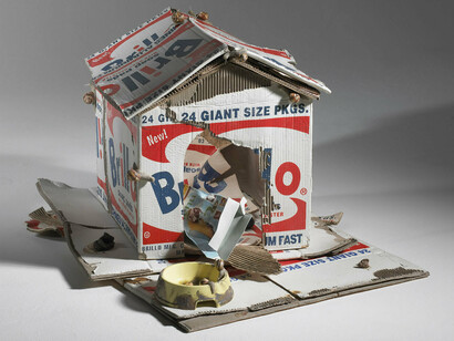 Bertozzi & Casoni, Cuccia Brillo, 2003, ceramica policroma, h87 x 60 x 107 cm