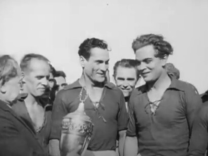 Die elf Teufel (1927),Stummfilm, Szene, Tommy (Gustav Fröhlich) rechts, Spieler (Harry Nestor) mitte, Spieler (N.N) links