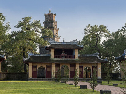 Templo y pagoda de Thien Mu, parte de la ciudad imperial de Hue, Vietnam