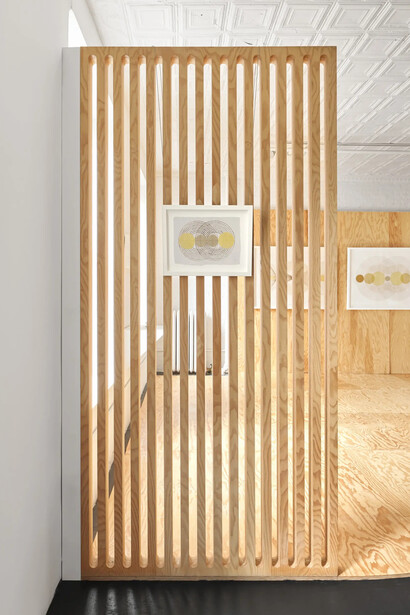 Laura Naples and Katrine Hildebrandt-Hussey, Passing through, exhibition view. Courtesy of Uprise Art