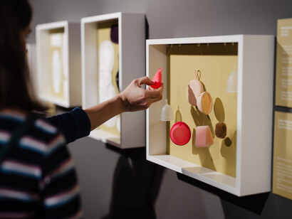 Et leeft. The exhibition on menstruation, exhibition view. Courtesy of Lëtzebuerg City Museum