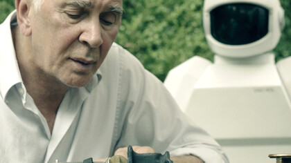 Jake Schreier. Un amigo para Frank. 2012