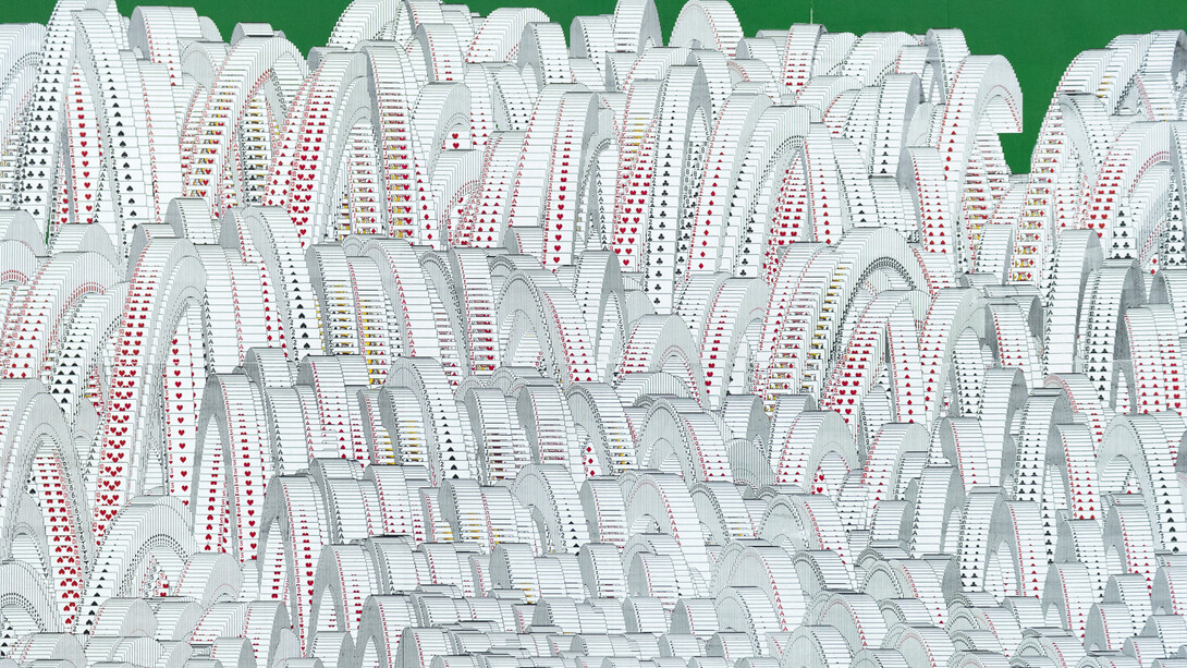 Quan Wenfei, Click and win! Pause, 2019. Courtesy of Eli Klein Gallery