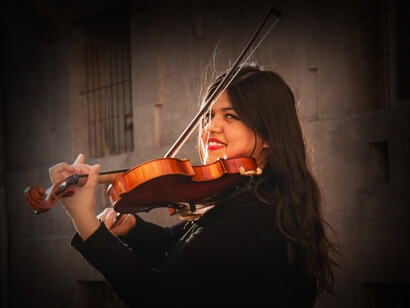 Karla Bahamondes pedagoga y directora orquestal