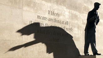 Estatua de George Orwell, Londres, Reino Unido