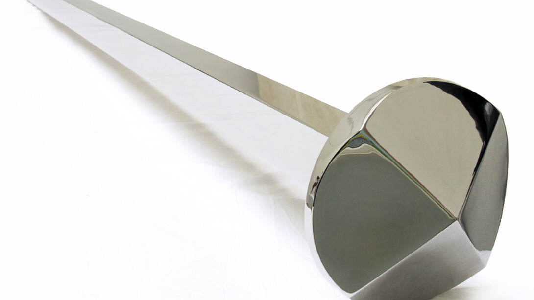 Yazid Oulab, Clou, 2012, Polished stainless mirror, 200h x 40d cm