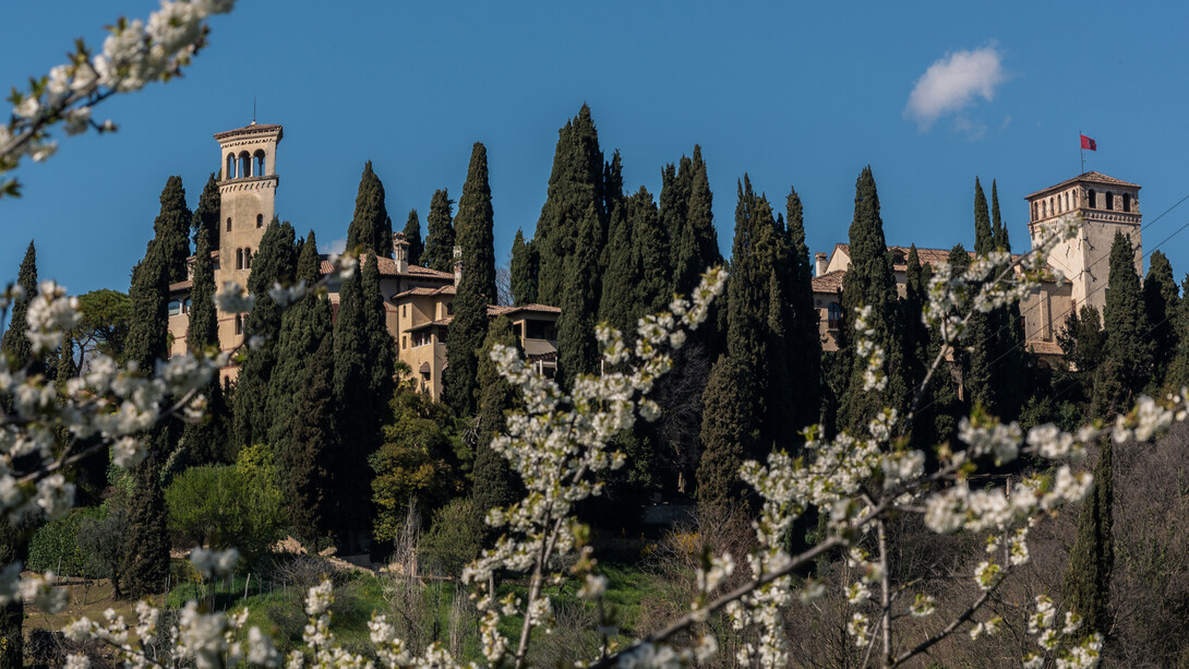 Asolo è una bellezza che puoi scorgere da lontano e già inizia ad emozionarti