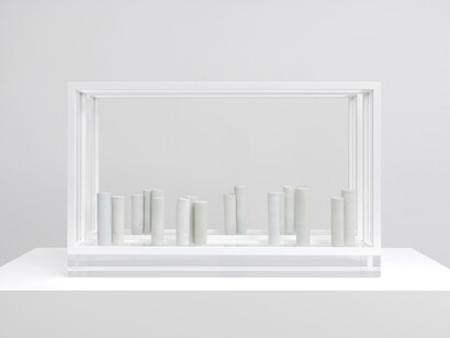 Edmund de Waal, And Speech, 2013, 18 porcelain vessels unglazed and glazed in celadons, in a pair of aluminium and plexiglass vitrines © the artist
