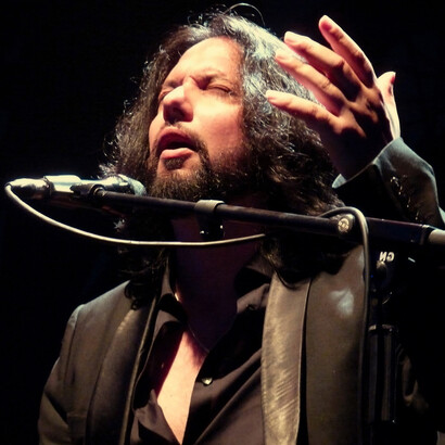 El flamenco es un arte vivo y, como tal, se haya siempre en constantes cambios y trasformaciones por los cantaores y bailaoras que los practican