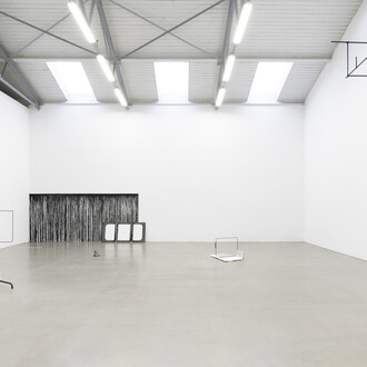 Stef Heidhues, Die Souffleure, Installation view, 2020, Galerie EIGEN + ART Leipzig, Photo: Uwe Walter, Berlin