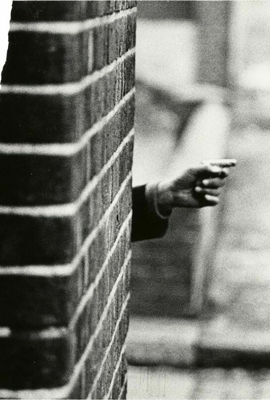David Bailey (\*1938), Uncharted – East End, 1962, silver gelatin print on glossy fibre paper, printed 2011-2013, 23,8 x 17,9 cm © David Bailey, Courtesy: Daniel Blau Munich/London