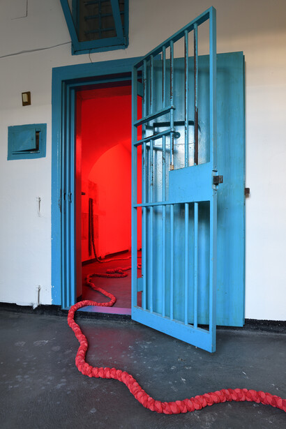 Armida Gandini, Il n° 34 e il n° 27, installazione site-specific per Connexxion, Ex Carcere Sant_Agostino, Savona, 2024. Ph. Michele Alberto Sereni