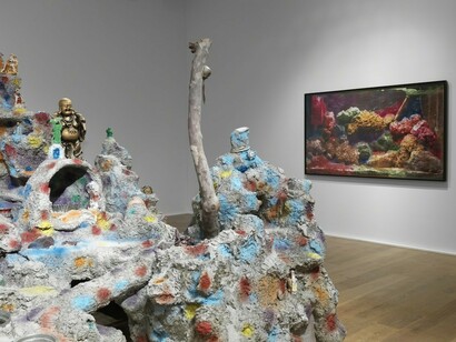 Mike Kelley. Framed and Frame, Exhibition view. Courtesy of Hauser & Wirth