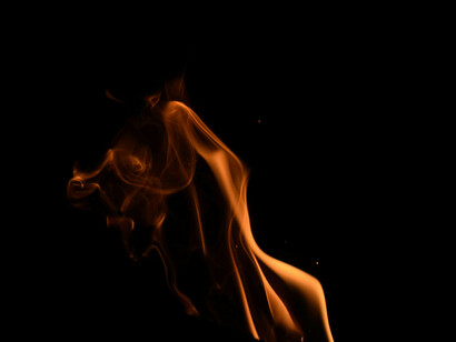 Fuoco. Esplorando il mito di Prometeo e il suo atto di rubare il fuoco agli dei, approfondiamo il significato simbolico del fegato umano come chiave della sua punizione divina