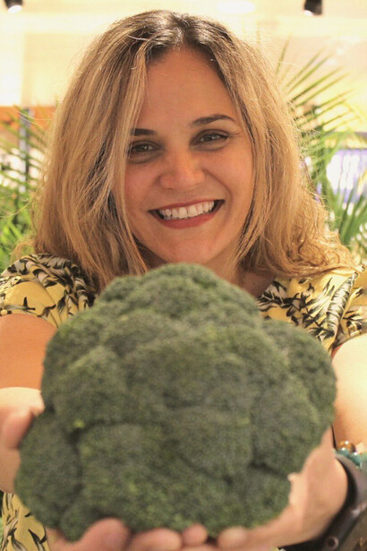 Con un camino lleno de aprendizajes internacionales, Tatiana trabajó en restaurantes de renombre como El Bulli y The Cliff, perfeccionando su arte culinario