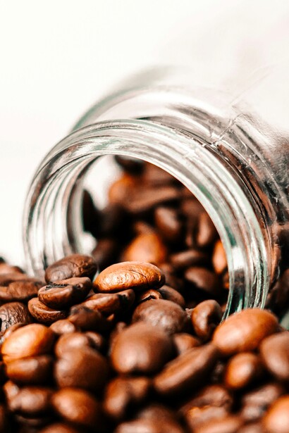 L'azienda è pioniera nell'uso di capsule biodegradabili e compostabili, riflettendo il suo impegno verso un'economia circolare e la riduzione dell'impatto ambientale

