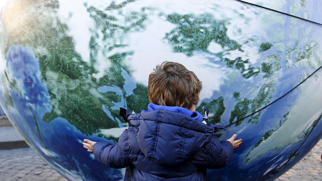 Anyone who tries to dissect these movements easily sees where the problems lie and why there can be no global breakthrough