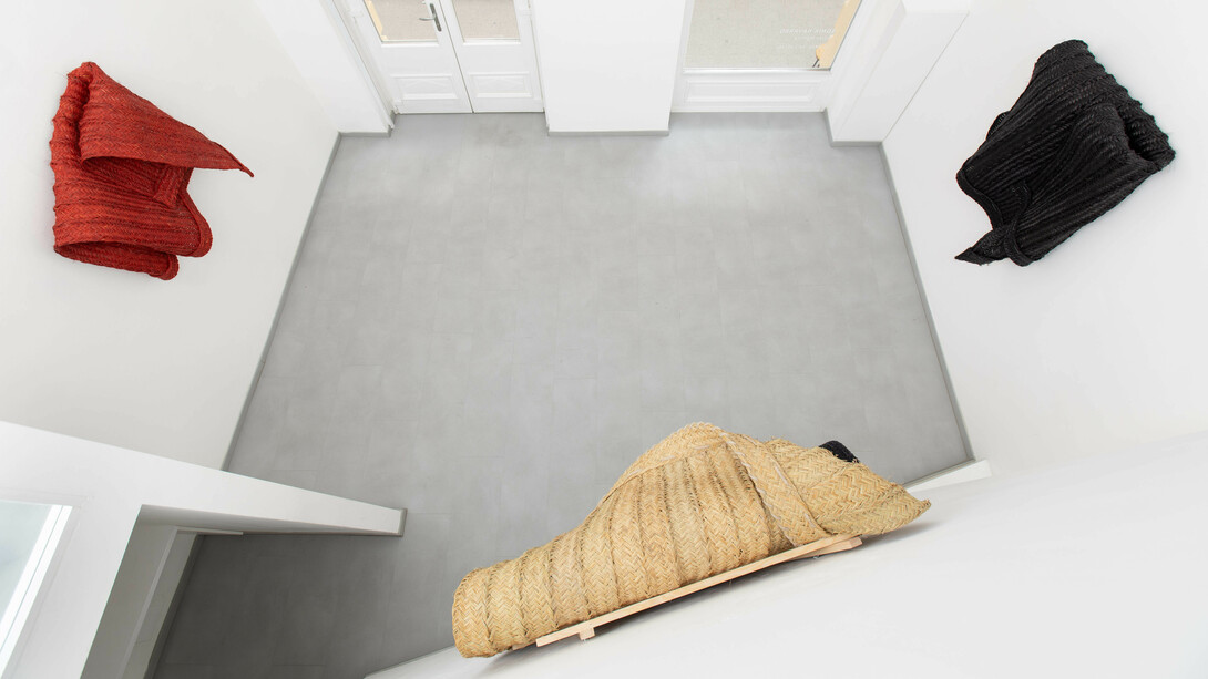 Sonia Navarro, Woven memory, exhibition view. Courtesy of am projects