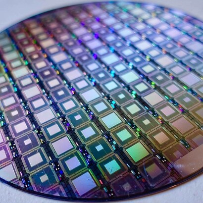 Wafer di computer quantistici D-Wave