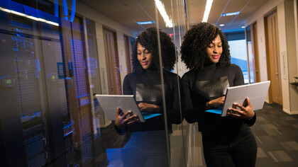 Ao organizar dados, melhorar o fluxo de trabalho e aprimorar o atendimento ao cliente, a IA transforma processos e permite mais foco em atividades de maior valor