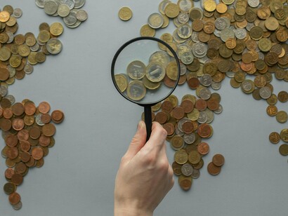 Na prática, isso significa traduzir visão em tese. A habilidade brasileira de articular propósito, impacto e contexto social pode ser convertida em uma narrativa clara de valor para investidores, clientes e parceiros americanos. O desafio e a oportunidade estão em transformar emoção em argumento, e argumento em métrica. Quando essa transição é bem executada, o resultado é um posicionamento extremamente competitivo: inspirador o suficiente para engajar, objetivo o suficiente para escalar