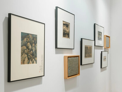Various artists, Transcultural dialogues: the journey of East Asian art to the West, exhibition view. Courtesy of Fu Qiumeng Fine Art Gallery