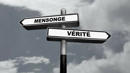 Transformer les vérités en mensonges ou vice-versa