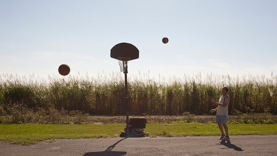 Sofia Valiente, Richard Playing Basketball 603, 2014, digital print, 23 x 33 cm