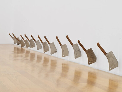 Barry Le Va, In a state of flux, exhibition view. Courtesy of David Nolan Gallery 