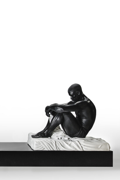Aidan Salakhova
Duality
2015 Black Zimbabwean granite, white statuary marble
220 x 400 x 100 cm
Edition 2/3. Detail
