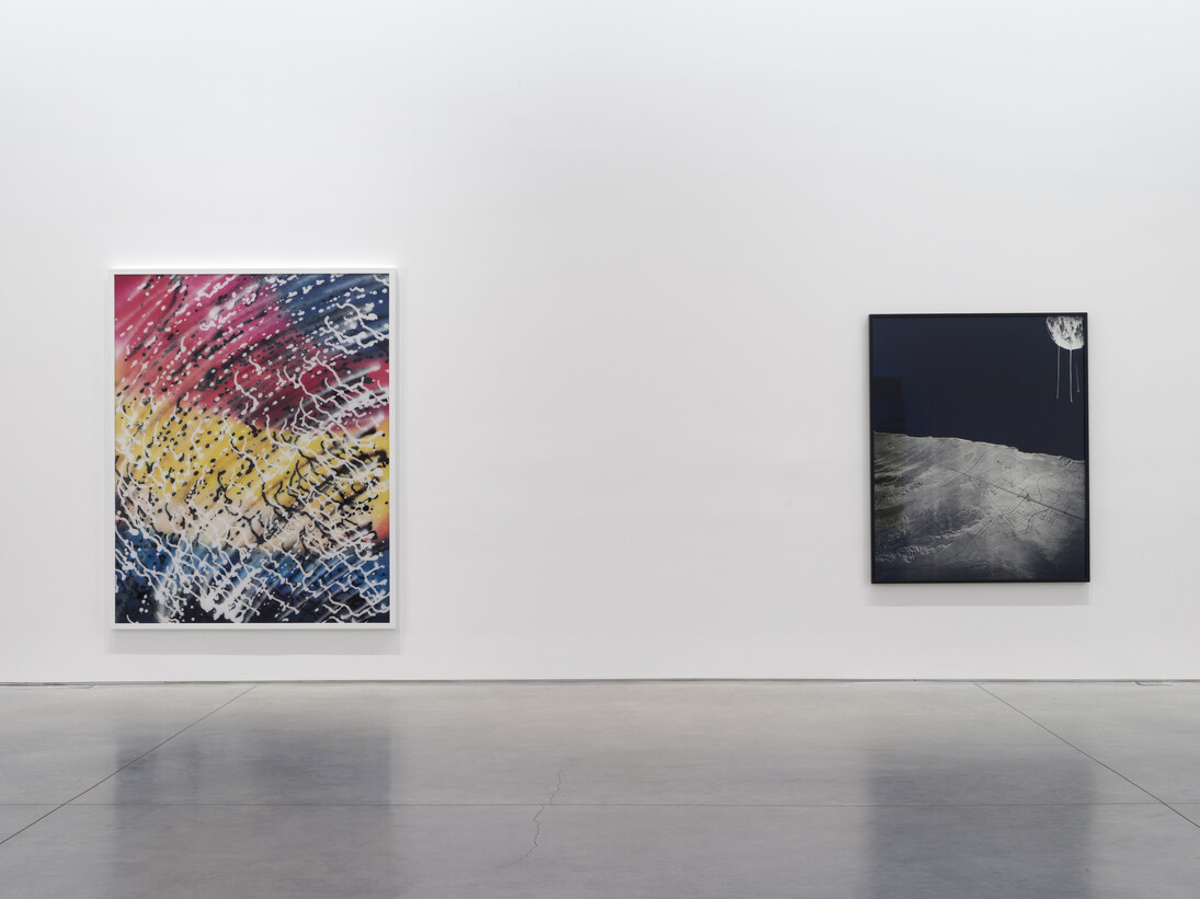 Florian Maier-Aichen, Installation view © Florian Maier-Aichen, courtesy 303 Gallery, New York