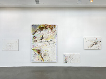 Martin Dammann, Ein loch graben (Digging a hole), exhibition view. Courtesy of Galerie Barbara Thumm