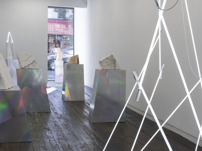 Stellar Collisions. Courtesy of LMAKgallery