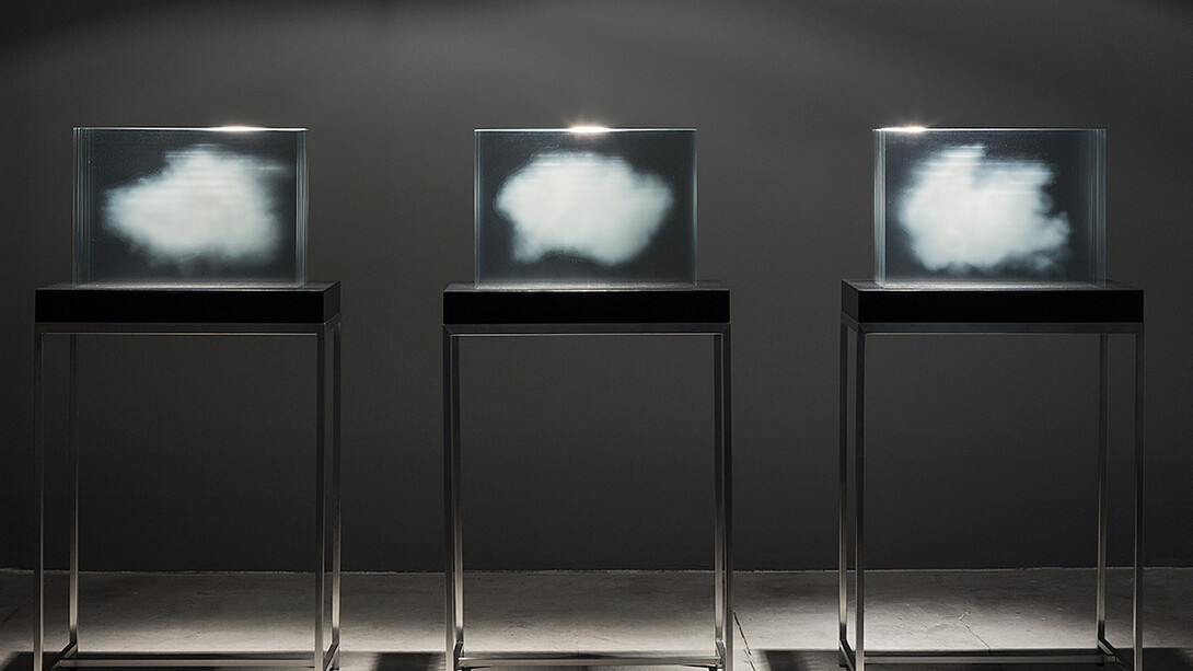 Leandro Erlich, Clouds (installation view), 2014, copyright Elad Sarig