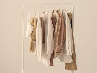 Ropa de textiles sostenibles en alquiler