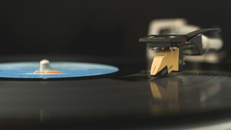Vinyl record player