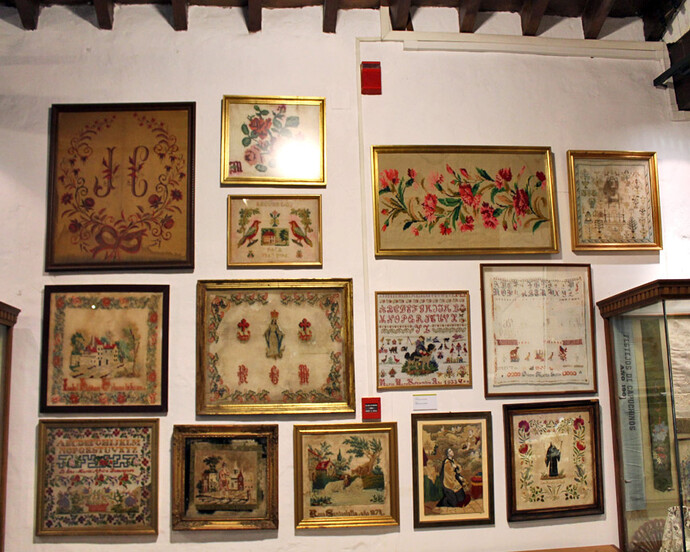 Fiestas y folclore, Exhibition view. Courtesy of Museo Unicaja de Artes y Costumbres Populares
